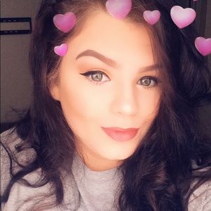 Meet your Posher, Katelyn